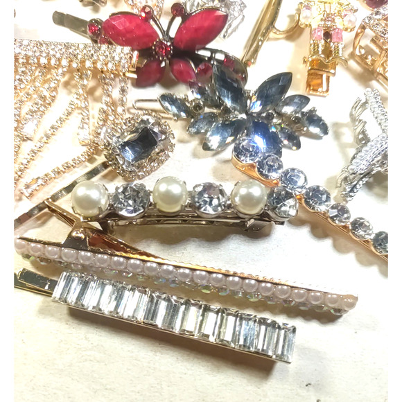 Junk Drawer Lot Hair Barrettes Tension Clips Bobby Pins Christmas Party Fun - Picture 3 of 16